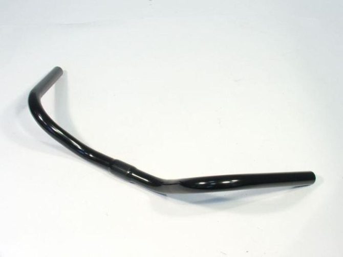 KORMÁNY CRUISER ACÉL 525MM FEKETE