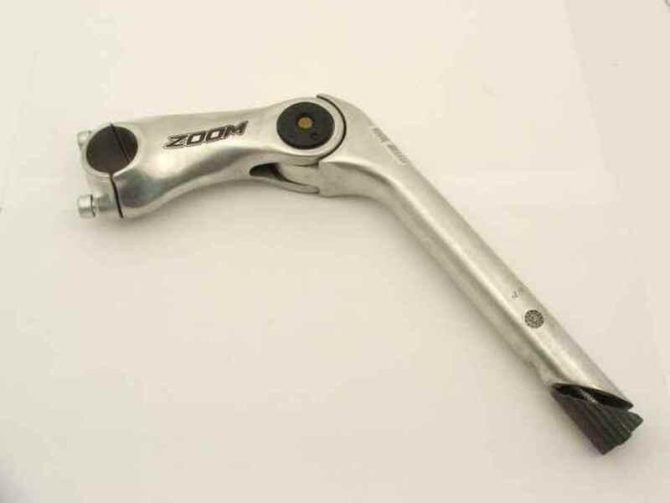 KORM.NYAK ÁLLITHATÓ 22,2 ALU 110/180MM ZOOM EZÜST