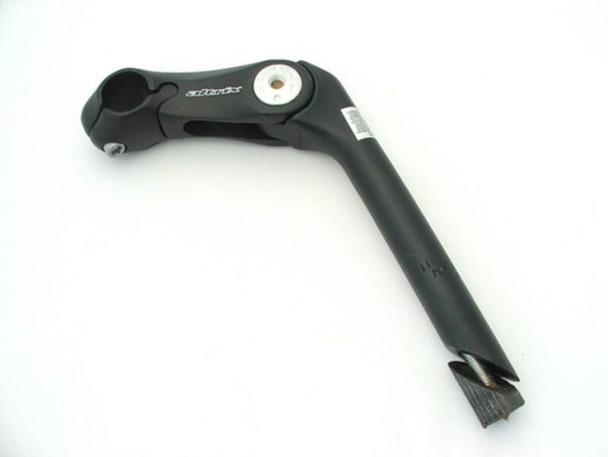 KORM.NYAK ÁLLITHATÓ 22,2 ALU 105/180MM ALTRIX BASIC FEKETE