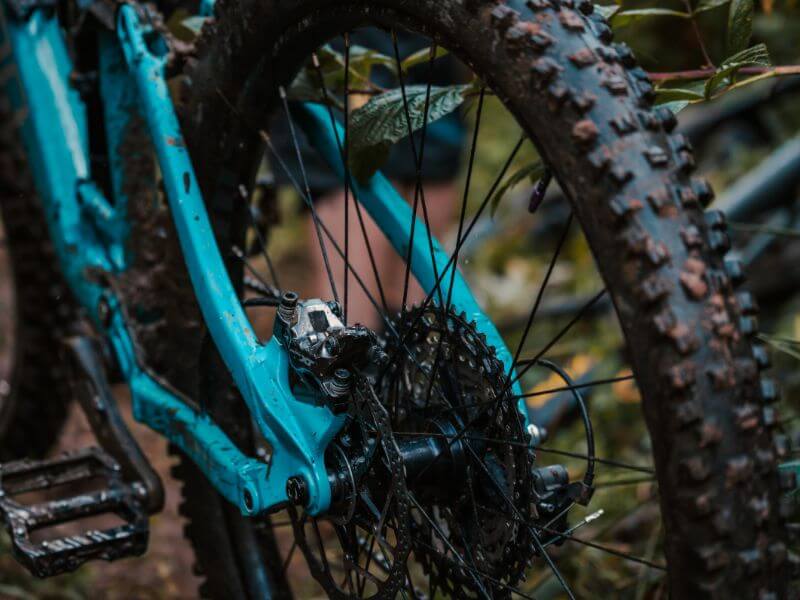 Miért fontos a jól megválasztott mintázatú gumiköpeny?